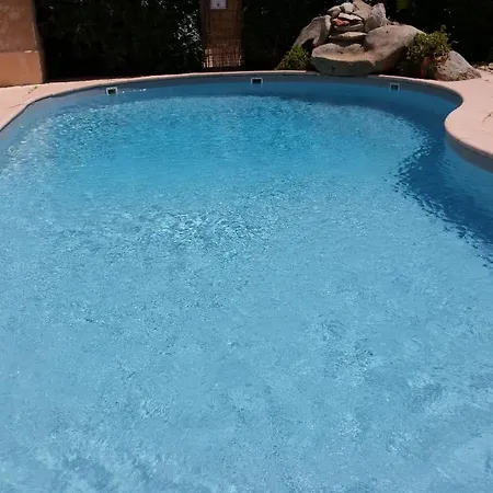 Climatise 35 M2 Pour 1 Couple - Piscine Partagee - Appartement Porto-Vecchio (Corsica)