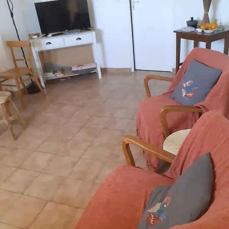 Апартаменти Climatise 35 M2 Pour 1 Couple - Piscine Partagee - *