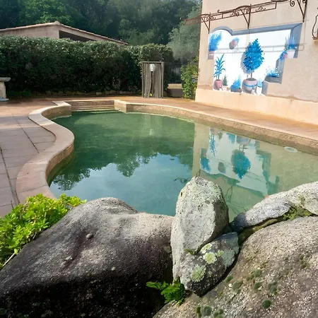 Appartement Climatisé 35 M2 Pour 1 Couple - Piscine Partagée - *